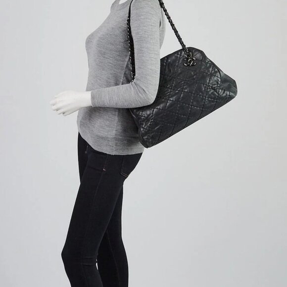 Chanel Black Iridescent Quilted Leather Just Mademoiselle Tote Bag - Picture 1 of 12